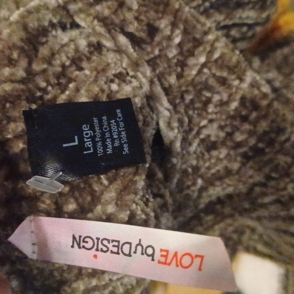 Love By Design Knit Sweater - Picture 5 of 5